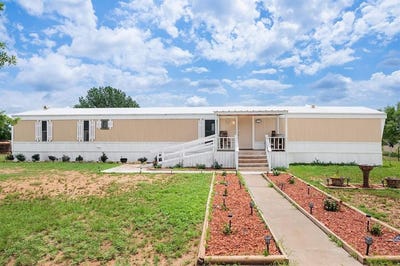 /international/us/305-s-brown-street-richland-springs-tx-110104575595/