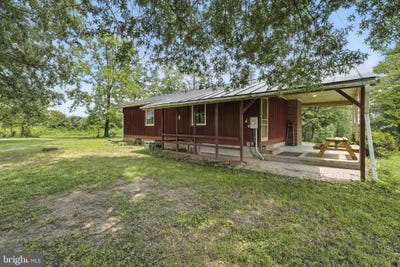 /international/us/18172-youngs-lane-elkwood-va-110101362936/