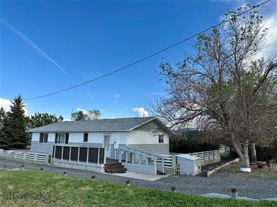 /international/us/200-burt-lane-whitehall-mt-110108470485/
