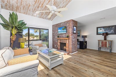 /international/us/1051-s-highland-street-mount-dora-fl-110100207574/