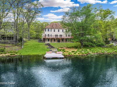 /international/us/129-lakewood-drive-dingmans-ferry-pa-110097906399/