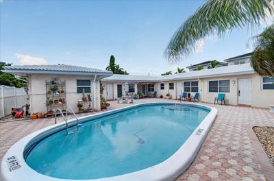 /international/us/1016-n-16th-avenue-hollywood-fl-110107810944/
