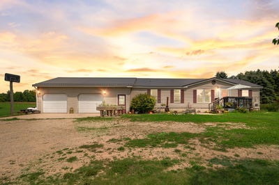 /international/us/4740-hoover-road-barryton-mi-110101003246/
