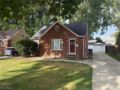 /international/us/4588-w-227th-street-fairview-park-oh-110110373753/