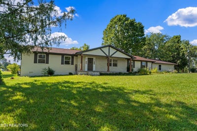 /international/us/1299-tazewell-pike-corryton-tn-110100673882/