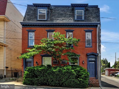 /international/us/9-n-6th-street-pottsville-pa-110100309768/