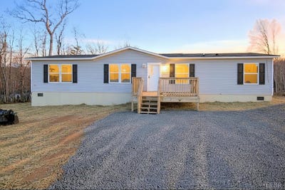 /international/us/2210-earley-farm-rd-amherst-va-110104941451/