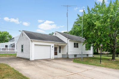 /international/us/201-s-norton-street-new-buffalo-mi-110100999551/