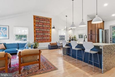/international/us/323-e-gowen-avenue-philadelphia-pa-110106818983/