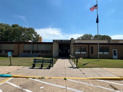 /international/us/200-n-haynes-st-glasco-ks-110101716556/