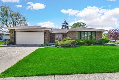 /international/us/15360-orchid-court-orland-park-il-110107795179/