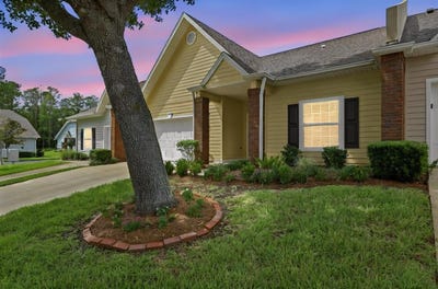 /international/us/10538-nw-28th-lane-gainesville-fl-110120155495/