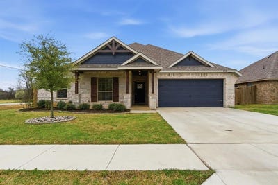 /international/us/972-sam-street-springtown-tx-110106306424/