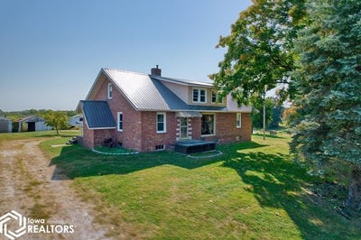 /international/us/21468-240th-avenue-centerville-ia-110102431330/