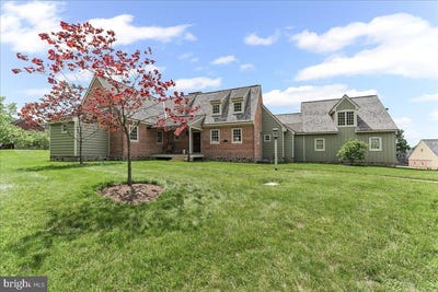 /international/us/103-orchard-hill-lane-elverson-pa-110099770694/