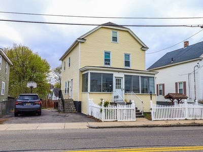 /international/us/144-parker-st-lowell-ma-110107698459/