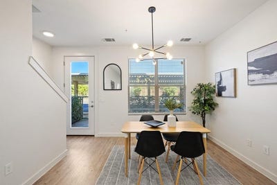 /international/us/7805-cooper-ln-austin-tx-110106309087/