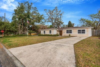 /international/us/1201-n-palm-drive-plant-city-fl-110106253163/