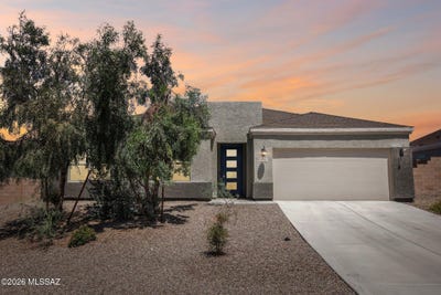 /international/us/670-w-lexington-street-vail-az-110108410139/