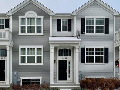 /international/us/1597-windward-drive-pingree-grove-il-110107749862/