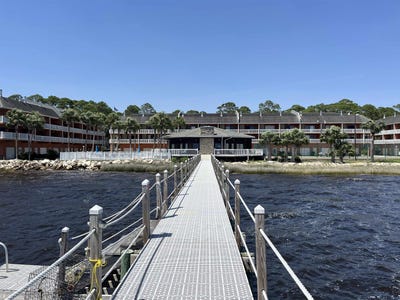 /international/us/2289-surf-road-unit-b4-ochlockonee-bay-fl-110099507051/