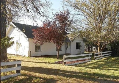 /international/us/220-n-16th-street-montague-ca-110097936231/