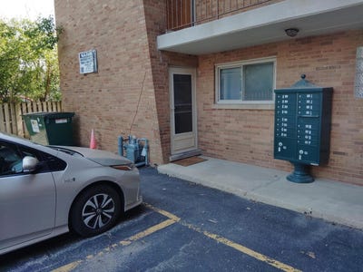 /international/us/16-n-garfield-street-lombard-il-110108224766/