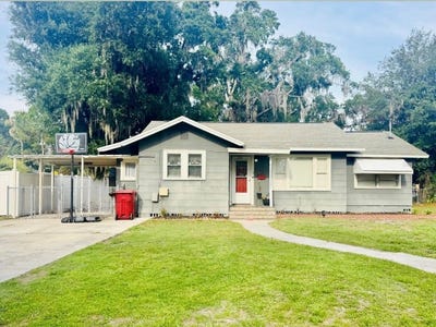 /international/us/706-n-johnson-street-plant-city-fl-110108655287/