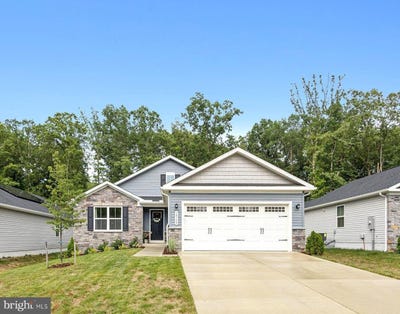 /international/us/18199-cornerstone-drive-ruther-glen-va-110100891182/