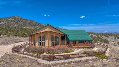 /international/us/750-roundup-rd-westcliffe-co-110101095649/