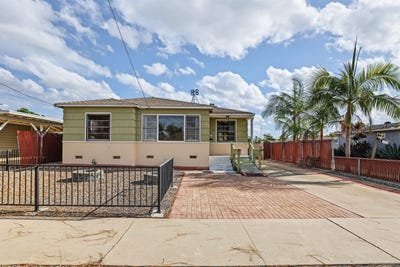 /international/us/208-k-st-chula-vista-ca-110120561865/