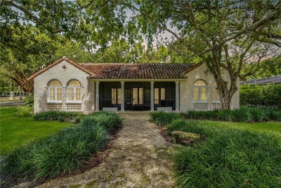 /international/us/665-n-greenway-dr-coral-gables-fl-110110304775/