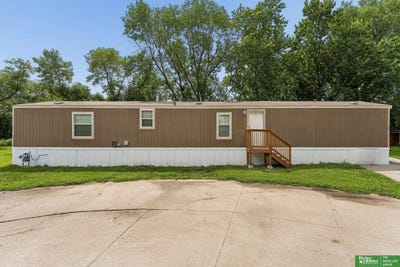 /international/us/1075-w-8th-street-north-bend-ne-110108502899/