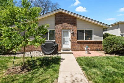 /international/us/9195-e-lehigh-ave-denver-co-110108615829/