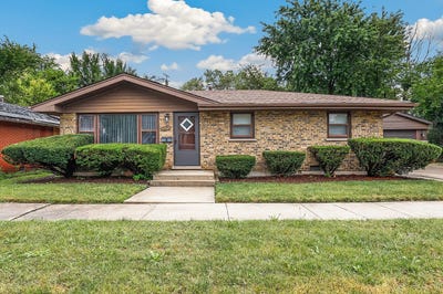 /international/us/13945-s-wentworth-avenue-riverdale-il-110110237907/