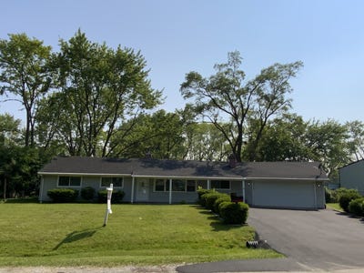 /international/us/4725-181st-street-country-club-hills-il-110098461424/