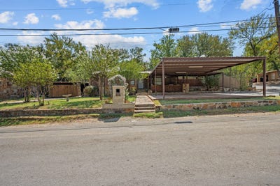 /international/us/602-se-18th-street-mineral-wells-tx-110110297735/
