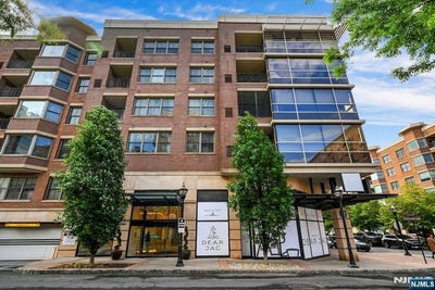 /international/us/20-ave-at-port-imperial-west-new-york-nj-110108142741/
