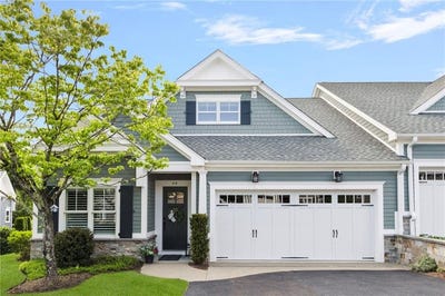 /international/us/48-travelers-court-east-greenwich-ri-110108538971/