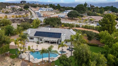 /international/us/30012-mckenna-heights-court-valley-center-ca-110107240520/