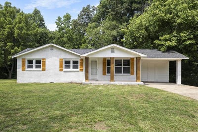 /international/us/209-marietta-street-gaffney-sc-110109050393/
