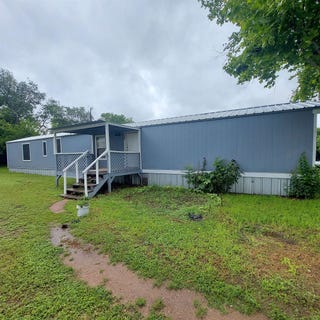 /international/us/911-barrier-marble-falls-tx-110107936380/