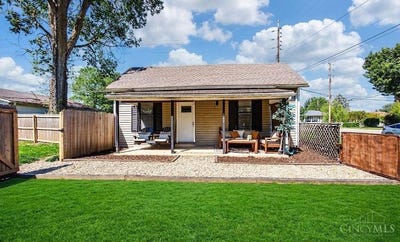 /international/us/207-w-twenty-seventh-street-connersville-in-in-110107818723/