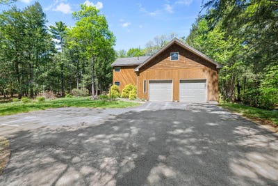/international/us/12-granite-ridge-road-windham-me-110108541737/