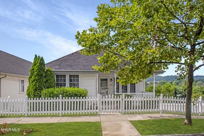 /international/us/904-holliday-hills-drive-hollidaysburg-pa-110100693391/?lang=zh-tw