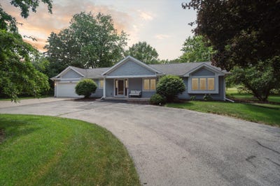 /international/us/4685-pilgrim-rd-brookfield-wi-110101152425/