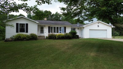 /international/us/4085-n-cedar-lake-road-edmore-mi-110095132754/