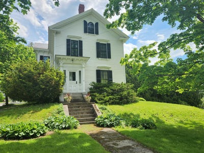 /international/us/151-kenduskeag-avenue-bangor-me-110108363257/
