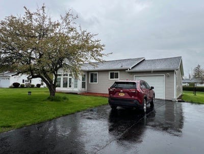 /international/us/196-meadowlark-road-horseheads-ny-110107631087/