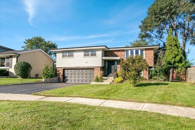 /international/us/9248-s-89th-avenue-hickory-hills-il-110120424232/